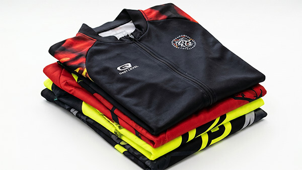 Deep black sportswear apparel printed with high grammage sublimation paper