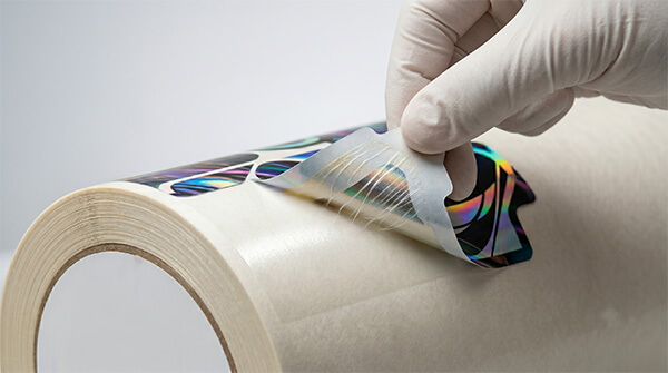 Glassine release base paper used as silicone-coated liner for self-adhesive labels
