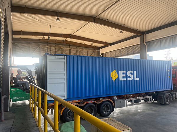 silicone-baking-paper-container-loading-export.jpg